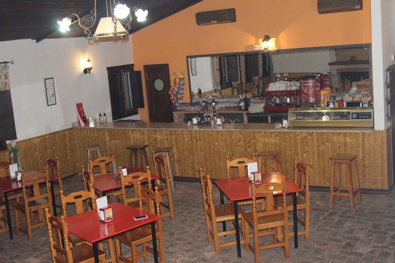 Hotel Rural Puerta De Monfrague Villarreal de San Carlos Kültér fotó
